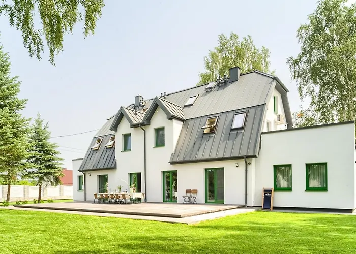 Tucholska 3